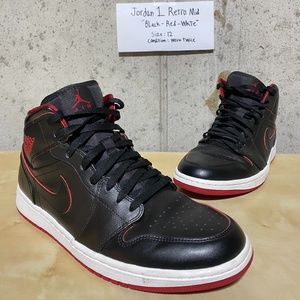 Nike Jordan 1 Retro Mid - Black, Red, White